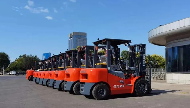 合力叉车在汽车制作行业